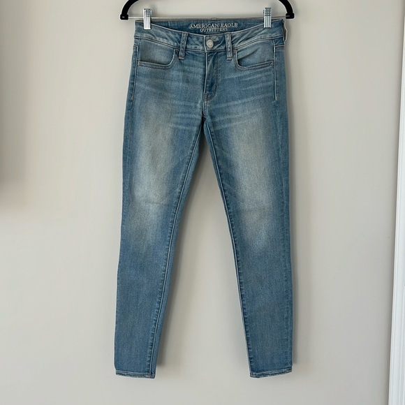 American Eagle Mom Jeans The Redesign Washed Blue Jeans Wide Leg Relaxed Slouchy - Picture 3 of 8